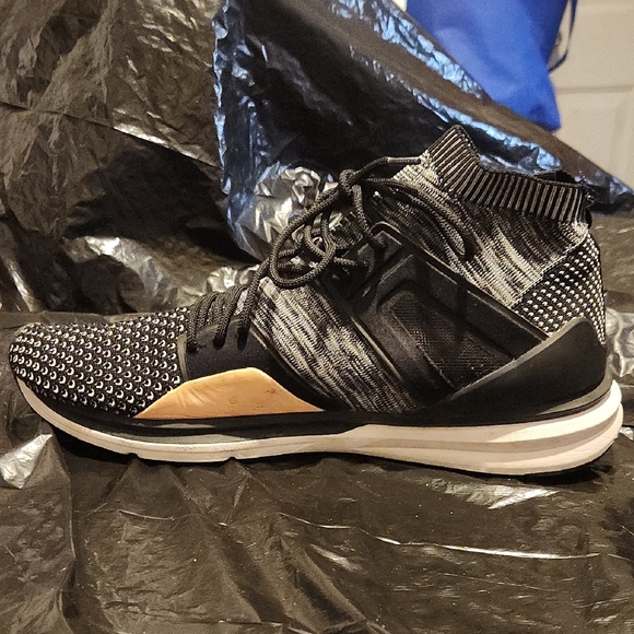 Puma Black and White Knit Sneakers - Picture 2 of 8